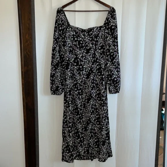 Black Missguided midi dress with purple, blue, green floral print. Size 8 Tall! - Picture 4 of 4